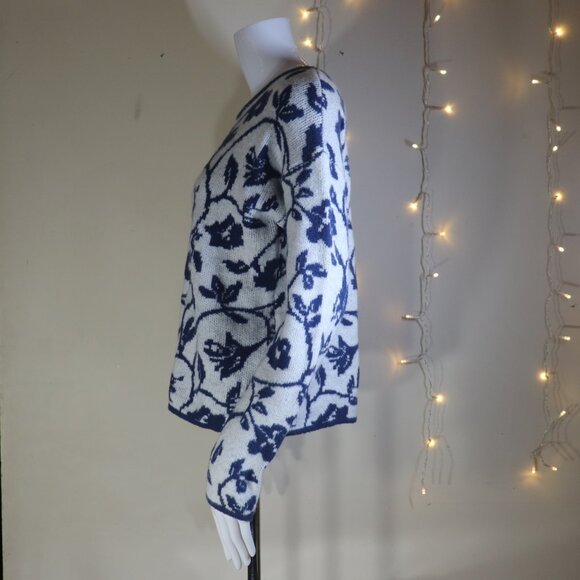 Berthie Blue White Sweater Floral Jacquard Knit Size 4 - Picture 2 of 10
